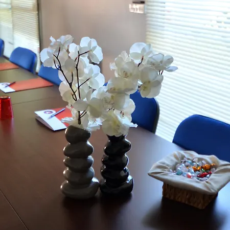 Western Du Phare מלון