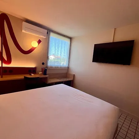 Western Du Phare מלון 3*