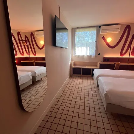 Western Du Phare מלון