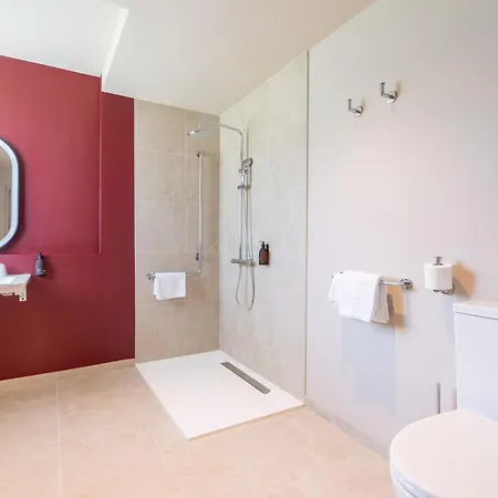 Western Du Phare מלון Mérignac