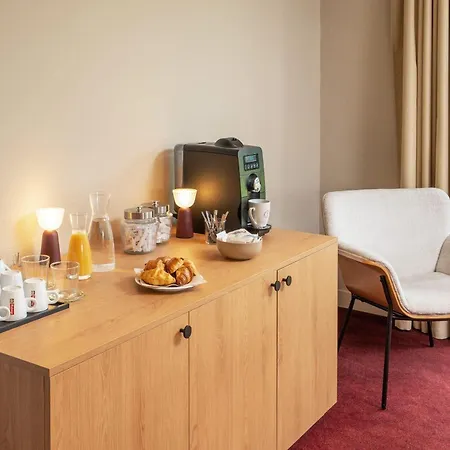 Hotel The Originals City, Du Phare, Bordeaux Mérignac
