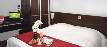 Hotel The Originals City, Du Phare, Bordeaux Mérignac