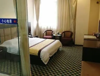 מלון Western Du Phare 3*