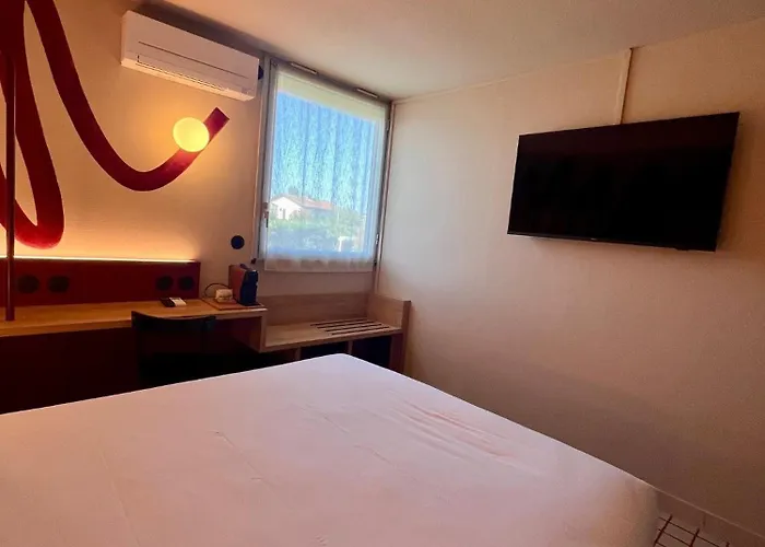 Western Du Phare Hotel 3*